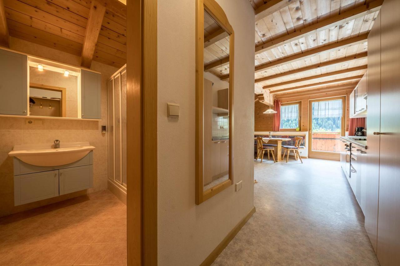 Haus Hubertus - Fewo 5 San Leonardo in Passiria Luaran gambar
